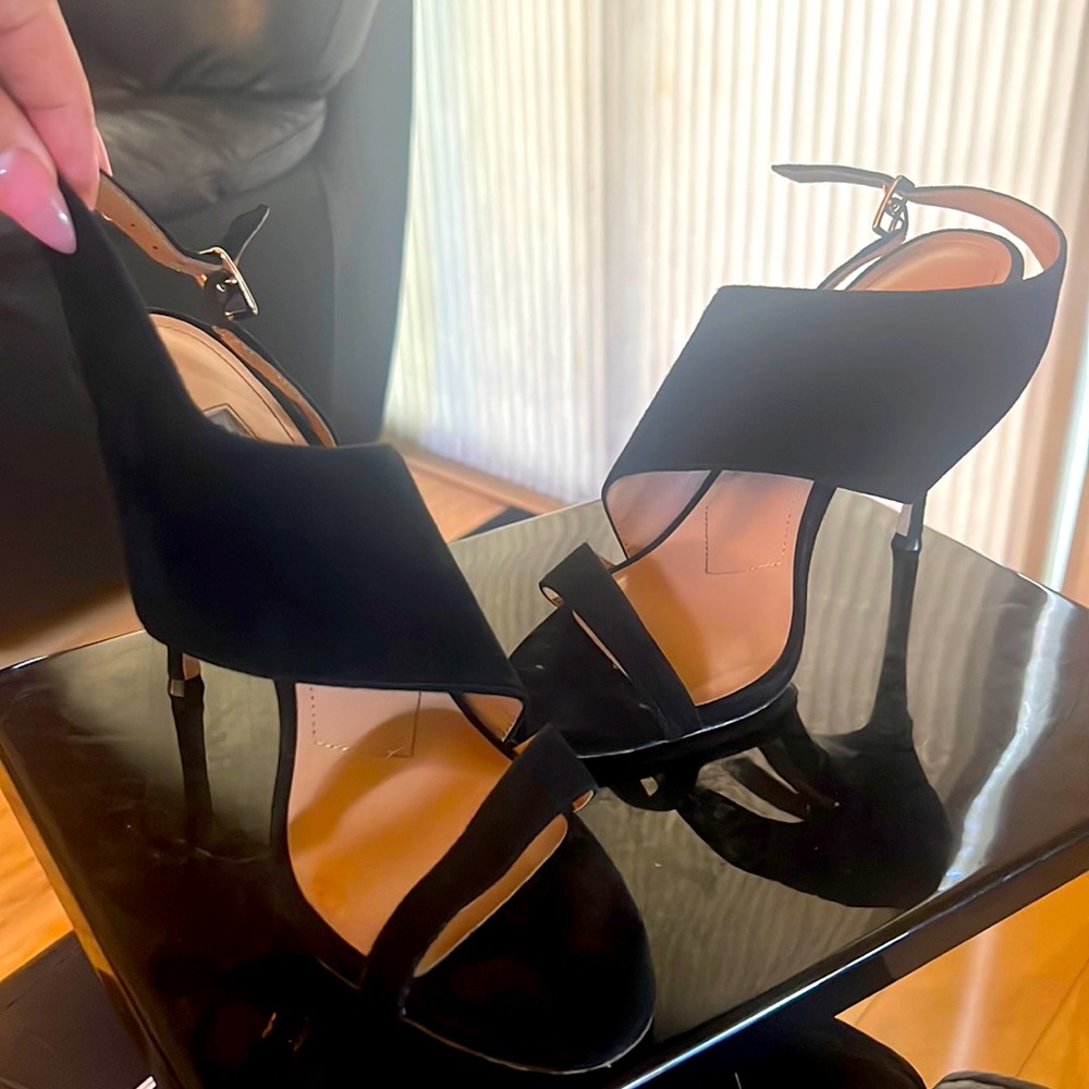 Charles David sexy strappy suede heels